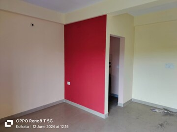 Room in 3 BHK Apartment at Joka – for Sale