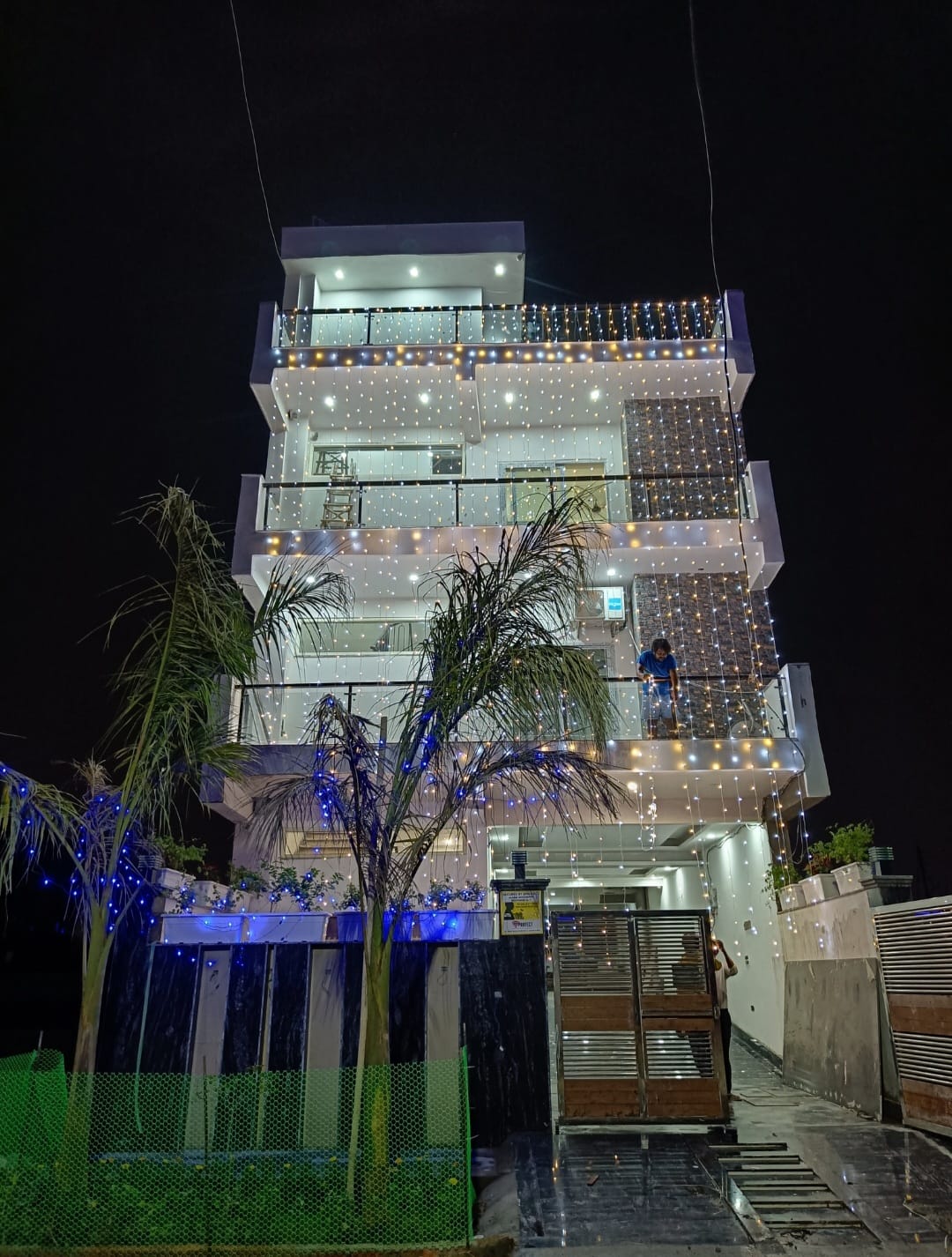 6+ BHK + Pooja Room Independent House For Sale in Sector 117