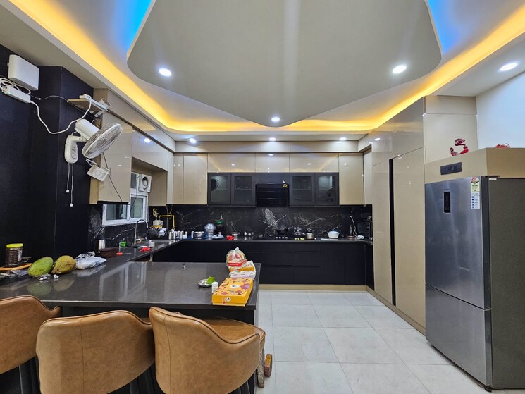 Master Bedroom, sector 117 6+ Bedroom 180 Sq.Mt. Independent House In Sector 117 Noida 8362114