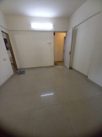 Room in 2 BHK Apartment at Runwal Estate, Dhokali – for Rent