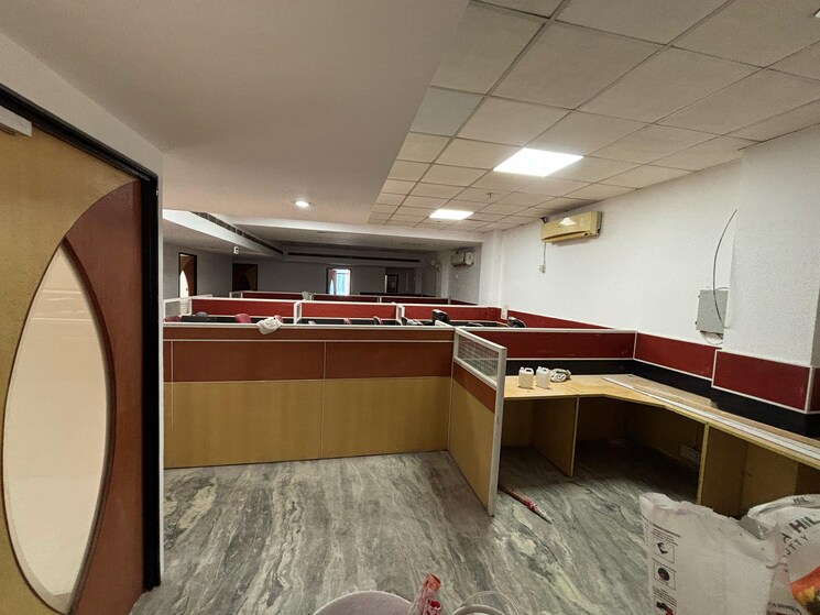 Floor Plan, sector 63 Commercial Office Space 2800 Sq.Ft. In Sector 63 Noida 8362180