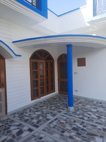 2 BHK Independent House – Exterior View View at Teg Bahadur Road - for Rent