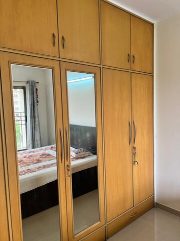 Furnished Amenities in 2.5 BHK Apartment at Raheja Acropolis, Deonar – for Rent