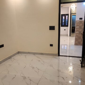 Room in 2 BHK Independent House at Lajpat Nagar I – for Rent