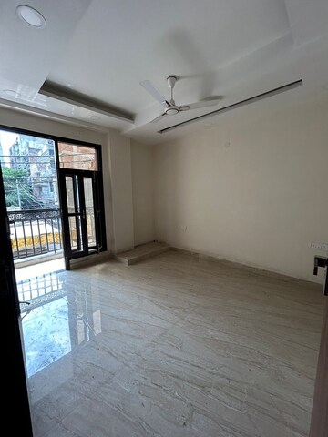Room in 2 BHK Builder Floor at Freedom Fighters Enclave – for Rent