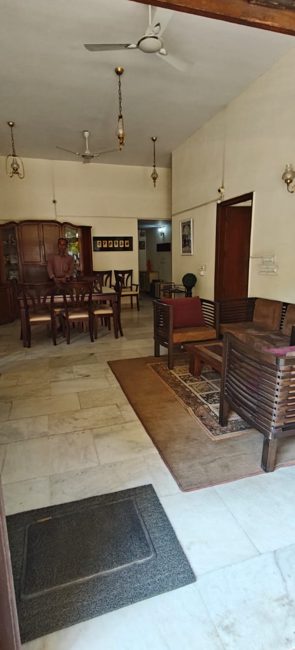 3 BHK + Servant Room Builder Floor For Sale in Chirag Enclave