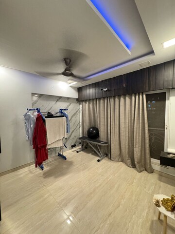 Team Area in 2 BHK Apartment at Universal Pride, Chembur – for Rent