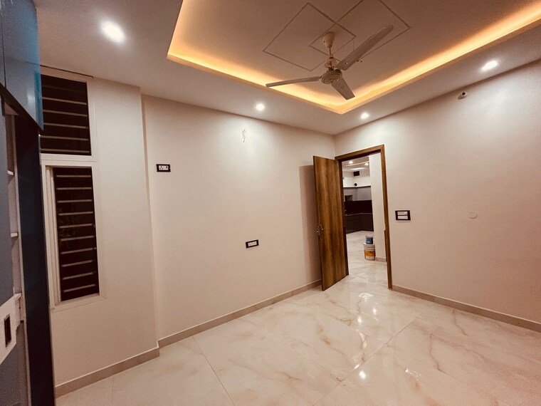 Room, sahastradhara road 3 Bedroom 1700 Sq.Ft. Villa In Sahastradhara Road Dehradun 8362566