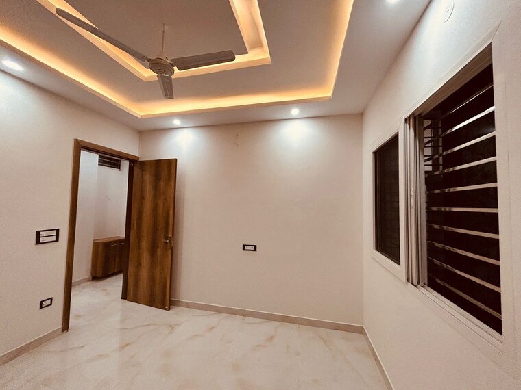 Room, sahastradhara road 3 Bedroom 1700 Sq.Ft. Villa In Sahastradhara Road Dehradun 8362566