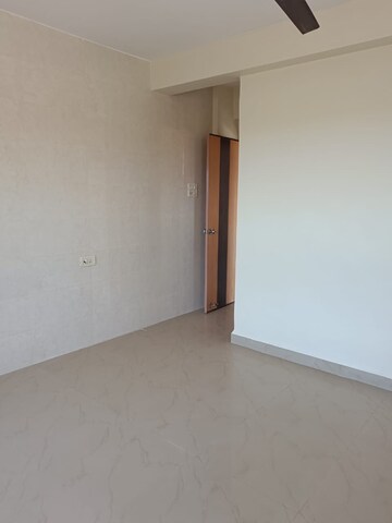 Room in 2 BHK Apartment at Collectors Colony – for Rent