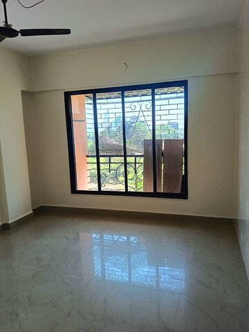 Room in 2 BHK Apartment at Collectors Colony – for Rent