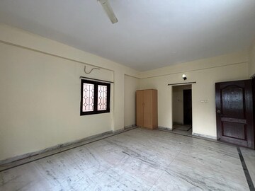 Room in 3.5 BHK Apartment at Kaikodahalli – for Sale