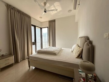 Bedroom in 3 BHK Apartment at Lodha The Park, Worli – for Rent