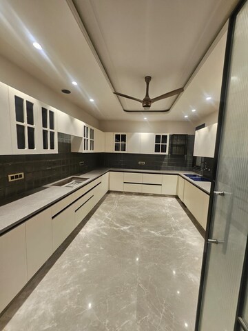 Building Lobby in 3 BHK Apartment at Maple Tower Cooke Town, Cooke Town – for Rent