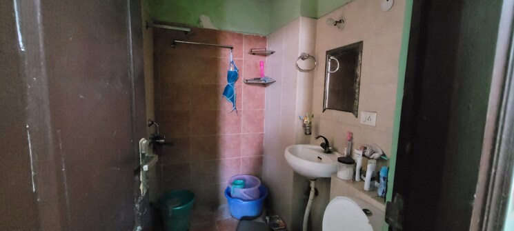 Bathroom, antriksh-green-kaushambi 2 Bedroom 1300 Sq.Ft. Apartment In Dabur Chowk Ghaziabad 8363005