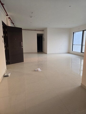 Room in 3.5 BHK Apartment at Embassy Lake Terrace, Hebbal – for Rent