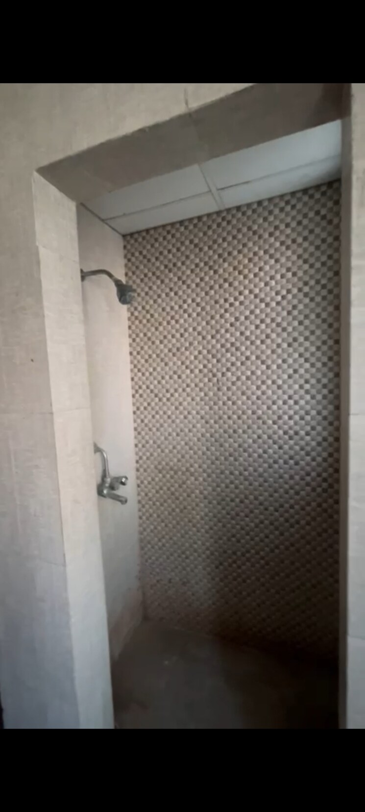 Bathroom, aditya-urban-homes 1 Bedroom 585 Sq.Ft. Apartment In Shahpur Bamheta Ghaziabad 8362995