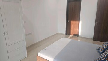 Room in 4 BHK Apartment at Lokhandwala Minerva Mahalaxmi, Mahalaxmi – for Rent