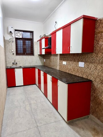 Kitchen in 1 BHK Builder Floor at Unitech Uniworld City, Sector 30 – for Rent