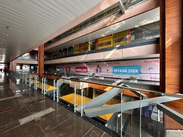  Shop For Sale in Gaur World Street, Sector 16b Greater Noida