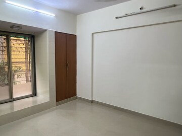 Bedroom in 1 BHK Apartment at Savita Enclave, Sector 10 – for Rent