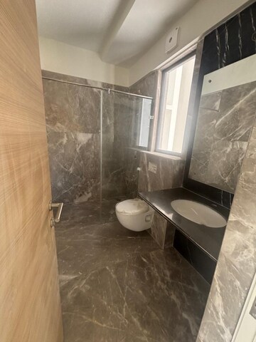 Bathroom in 3.5 BHK Apartment at Kalpataru Jade Residences, Baner – for Rent