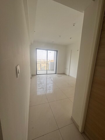 Bathroom in 3.5 BHK Apartment at Kalpataru Jade Residences, Baner – for Rent