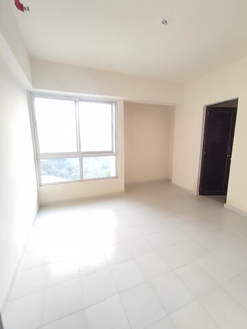 Bedroom in 2 BHK Apartment at Kalpataru Paramount, Kapur Bawdi – for Rent