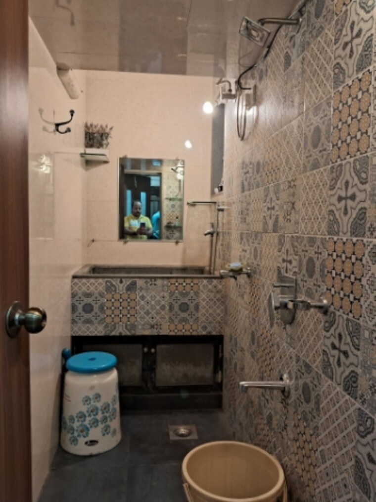 Bathroom, dosti-daffodil 1 Bedroom 400 Sq.Ft. Apartment In Wadala East Mumbai 8363882