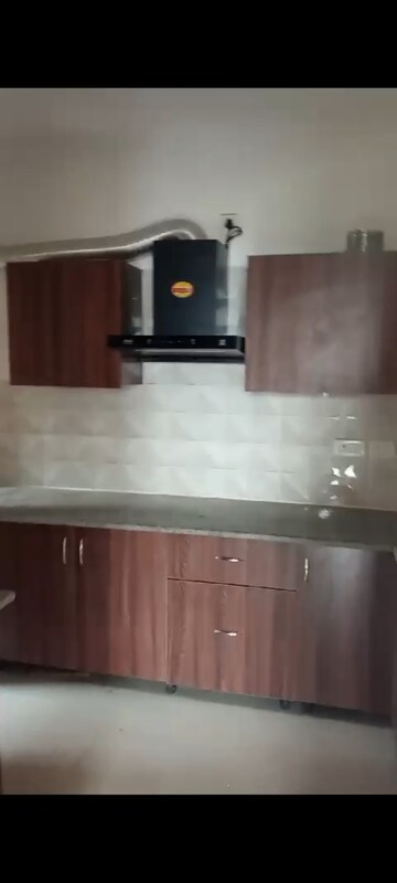 Kitchen in 3.5 BHK Apartment at RG Luxury Homes, Sector 16b Greater Noida – for Rent