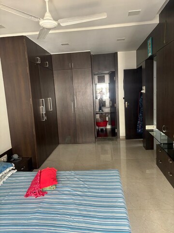 Bedroom in 2 BHK Apartment at Goyal Green Woods, Andheri East – for Rent