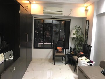 Bedroom in 3 BHK Apartment at Brookhill Tower, Andheri West – for Rent