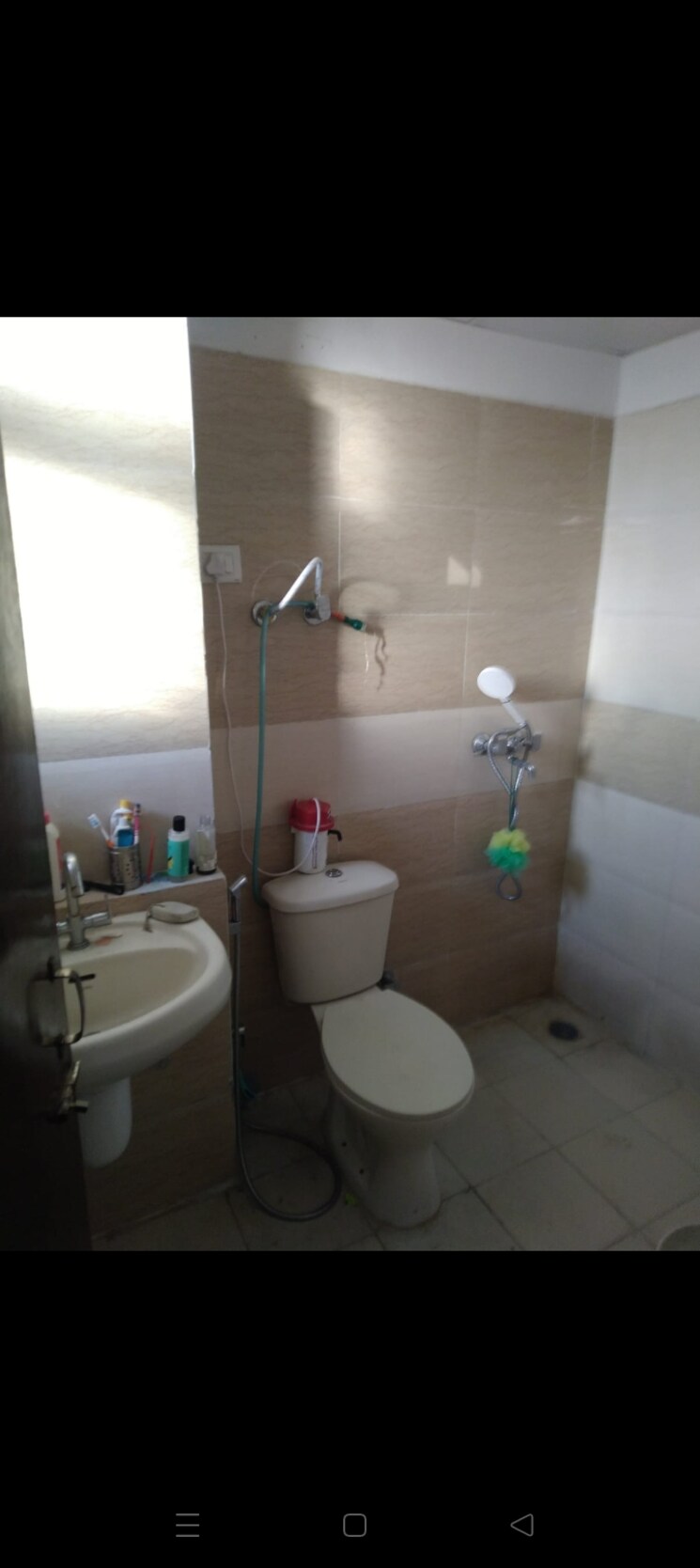 Bathroom, himalaya-tanishq 3 Bedroom 1421 Sq.Ft. Apartment In Raj Nagar Extension Ghaziabad 8364022