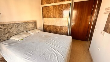 Master Bedroom in 1 BHK Apartment at Hiranandani Zen Maple, Powai – for Rent