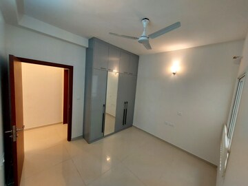 Room in 3 BHK Apartment at L&T Raintree Boulevard, Hebbal – for Rent