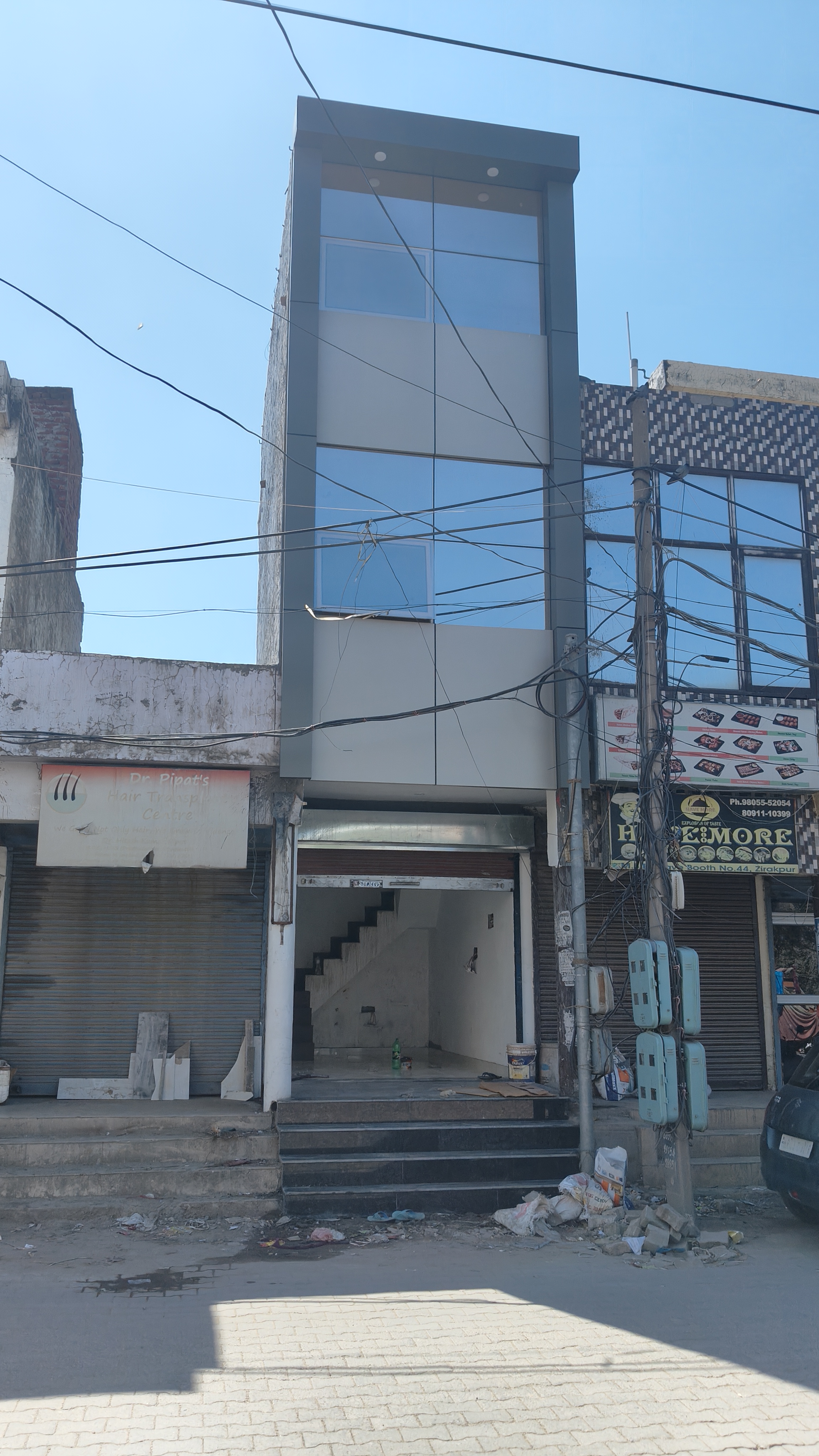 Retail Shop For Sale in D R Estate 