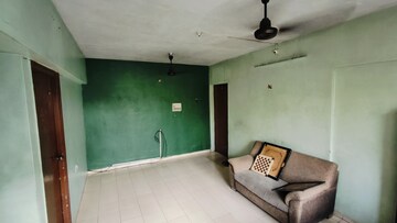 Furnished Amenities in 1 BHK Apartment at Vidya CHS, Ghatkopar East – for Rent