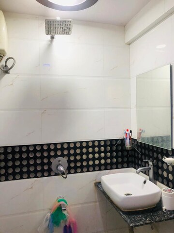 Master Bedroom in 2 BHK Apartment at Sunrise CHS Vashi, Sector 28 – for Rent