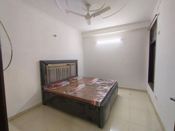 Bedroom in 2 BHK Builder Floor at Saket – for Rent