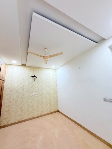 Room in 3 BHK Villa at Mansarovar Extension – for Sale