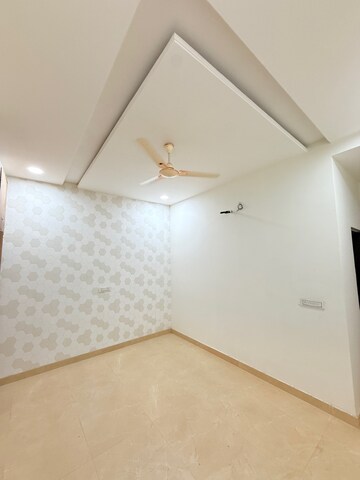 Room in 3 BHK Villa at Mansarovar Extension – for Sale