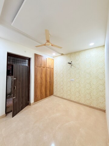 Room in 3 BHK Villa at Mansarovar Extension – for Sale