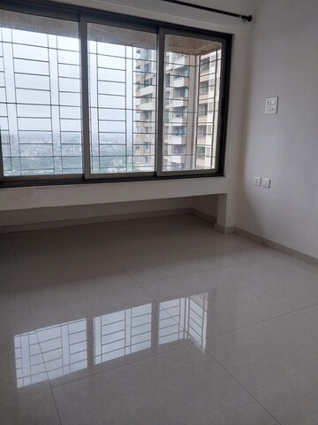 Room in 2 BHK Apartment at Vishesh Balaji Symphony, New Panvel – for Rent