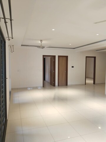 Room in 3 BHK Builder Floor at Hsr Layout – for Rent