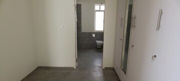Room in 4 BHK Villa at Gold Fish Zresta, Kokapet – for Rent