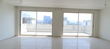 Room in 4 BHK Villa at Gold Fish Zresta, Kokapet – for Rent