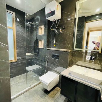 Team Area in 4 BHK Builder Floor at Ansal API Esencia, Sector 67 – for Sale