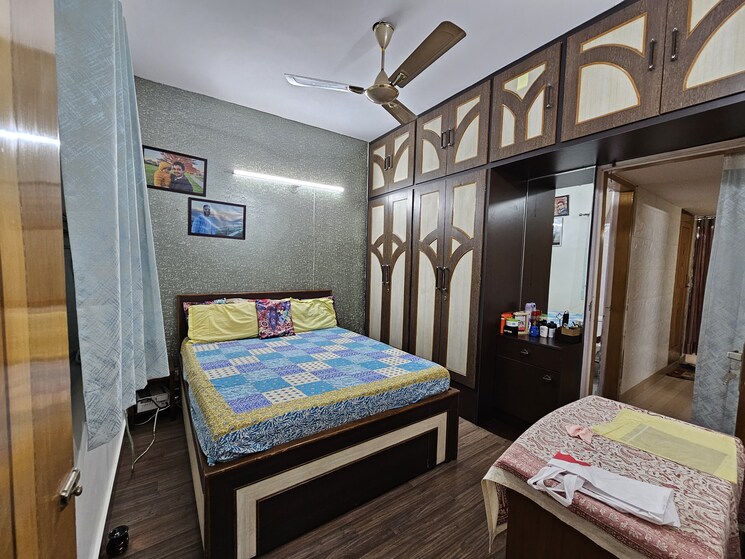 Master Bedroom, vikas puri 2.5 Bedroom 120 Sq.Yd. Apartment In Vikas Puri Delhi 8364288