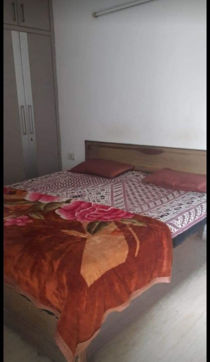 2 BHK Builder Floor For Sale in Lajpat Nagar II