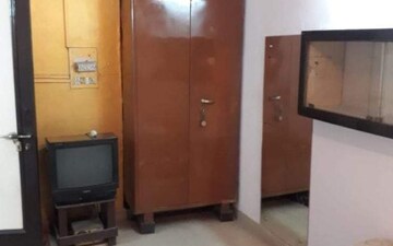 2 BHK Builder Floor For Sale in Nehru Place